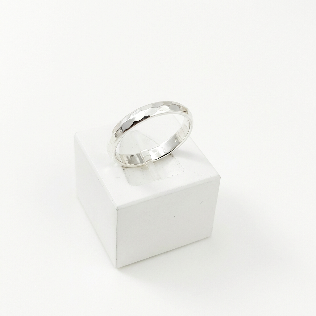 Anillo Martillado - Plata 925